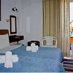 Delfini Hotel 2*