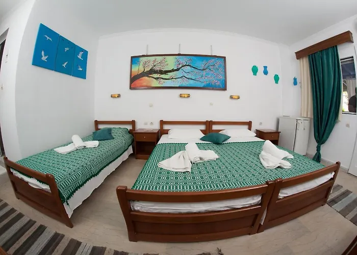 Delfini 2* Kallithea (Chalkidiki)